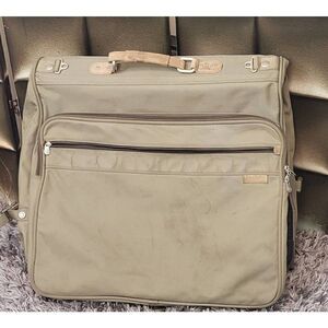 Briggs & Riley wardrobe bag